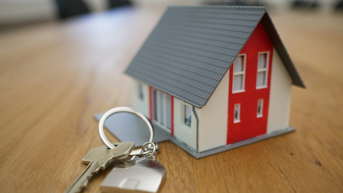 House for sale with keys